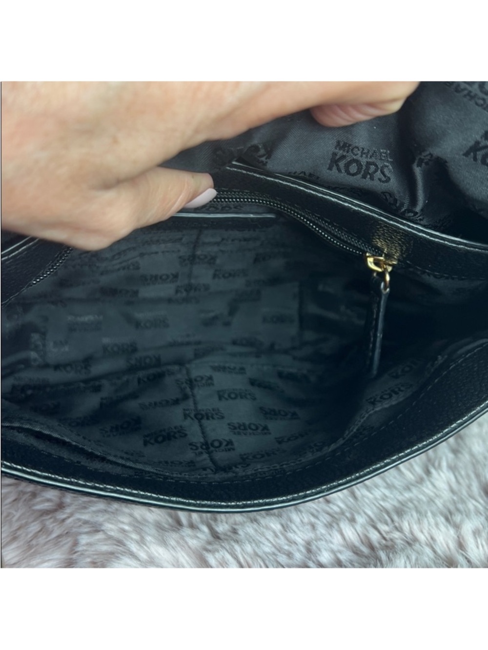 🖤✨Michael Kors Hayes Pebbled Leather Crossbody with Studded Strap NWOT✨🖤 - Picture 7 of 11